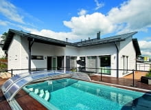 Decydując się na basen trzeba zadbać o jego solidne wykonanie baseny domowe i ogrodowe