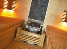 Kamienie w piecu nagrzewają się do wysokich temperatur, dlatego nie powinno się ich dotykać Kamienie w piecu nagrzewają się do wysokich temperatur, dlatego nie powinno się ich dotykać