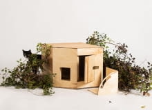 Domek wykonany podczas 1 edycji warsztatów KOTY(dż) w 2018 roku. Domek wykonany podczas 1 edycji warsztatów KOTY(dż) w 2018 roku.