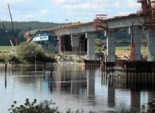 Most połączył już oba brzegi Wisły. Potężna konstrukcja liczy aż 808 metrów długości most, wisła, kwidzyn, konstrukcja