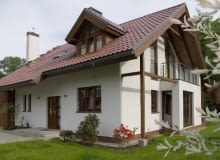 Elewacja wykończona tynkiem cienkowarstwowym Elewacja wykończona tynkiem cienkowarstwowym