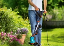 Podkaszarki, podobnie jak kosiarki, mogą one być elektryczne lub spalinowe podkaszarka, koszenie trawy, koszenie trwanika