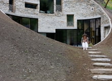 Villa Vals, projekt architektoniczny: SeARCH i CMA, projekt wnętrz: Bjarne Mastenbroek i Christian Müller villa vals, SeArch, cma, szwajcaria