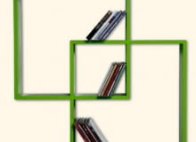 Na przybory szkolne, płyty CD, książki i drobiazgi. Półki otwarte lub dyskretnie ukryte za drzwiczkami. Całkiem serio albo o zabawnej, przyciągającej wzrok formie. Naprawdę jest w czym wybierać! <BR >Płyta laminowana, 60,5 x 10,5 cm, wys. 60,5 cm, 240 zł, glamstore.pl