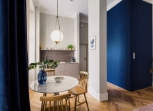 Kobalt, pudrowy róż i mosiądz - warszawska oficyna po metamorfozie