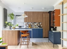 Inspiracją do projektu wnętrz były kopenhaskie mieszkania zwykle urozmaicone mocnym akcentem kolorystycznym. Inspiracją do projektu wnętrz były kopenhaskie mieszkania zwykle urozmaicone mocnym akcentem kolorystycznym.