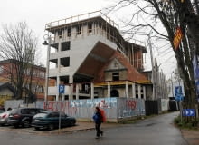 22.10.2017 Zakopane . Przebudowa Willi Monte z ktorej ze starego budynku zostawino dwie sciany reszta zostala nadbudowana Fot. Marek Podmokly / Agencja Gazeta SLOWA KLUCZOWE: budownictwo architektura zabytki