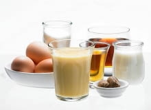 08.11.2007 WARSZAWA SESJA SWIATECZNE PROCENTY NA ZDJECIU EGG NOG STYLIZACJA ZUZANNA WICIEJOWSKA DLA CZASOPISMA LOGO FOT. ARKADIUSZ SCICHOCKI / AGENCJA GAZETA