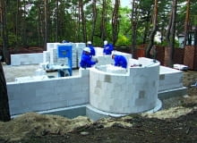 Budowa domu w systemie z betonu komórkowego murowanie