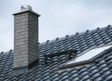 Ława kominiarska - wystarczy jedna, usytuowana między wyłazem a kominem Ława kominiarska - wystarczy jedna, usytuowana między wyłazem a kominem