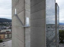 Beautiful Steps #2, rzeźba na budynku w Biel, Szwajcaria