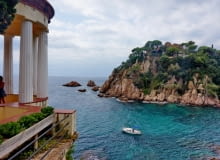 Najpiękniejsze widoki na morze roztaczają się ze Świątyni Linneusza (na zdjęciu po lewej) Najpiękniejsze widoki na morze roztaczają się ze Świątyni Linneusza (na zdjęciu po lewej)