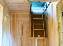 Schowek na strychu to dobre miejsce na rzeczy używane sporadycznie: walizki, narty itp. Schowek na strychu to dobre miejsce na rzeczy używane sporadycznie: walizki, narty itp.