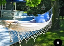 Radości sybaryty (a) Gdy sąsiad krząta się wśród grządek, ty leniuchujesz w hamaku. Ale ogród masz jak z obrazka. Jak to robisz? Odpowiedź jest prosta: jesteś osobą świetnie zorganizowaną, przewidującą konsekwencje swych działań. Dzięki temu osiągasz komfort bez dużych nakładów pracy. Potrafisz cieszyć się życiem, odczuwać szczęście tu i teraz. Ale może jednak warto dodać życiu dynamiki? Na początek wstań z hamaka, pograj w piłkę, pobiegaj. Dla higieny fizycznej i psychicznej. Radości sybaryty (a) Gdy sąsiad krząta się wśród grządek, ty leniuchujesz w hamaku. Ale ogród masz jak z obrazka. Jak to robisz? Odpowiedź jest prosta: jesteś osobą świetnie zorganizowaną, przewidującą konsekwencje swych działań. Dzięki temu osiągasz komfort bez dużych nakładów pracy. Potrafisz cieszyć się życiem, odczuwać szczęście tu i teraz. Ale może jednak warto dodać życiu dynamiki? Na początek wstań z hamaka, pograj w piłkę, pobiegaj. Dla higieny fizycznej i psychicznej.