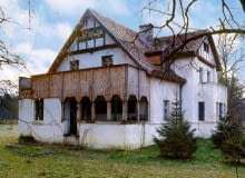 Kupno starego domu zawsze wiąże się z ryzykiem. Dlatego zanim podejmie się decyzję, warto dokładnie obejrzeć wszystkie jego elementy, a w razie jakichkolwiek wątpliwości poradzić się specjalisty. Kupno starego domu zawsze wiąże się z ryzykiem. Dlatego zanim podejmie się decyzję, warto dokładnie obejrzeć wszystkie jego elementy, a w razie jakichkolwiek wątpliwości poradzić się specjalisty.