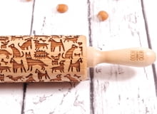 Grawerowany wałek do ciasta od Mood For Wood. polski design, design, akcesoria, drewno