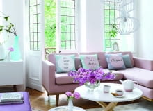 Na oścież. Już pierwszego ciepłego dnia otwórz szeroko okna i trzymaj je otwarte jak najdłużej, aby wypuścić z domu 'zimę złą' - niech zastąpi ją świeży wiosenny powiew. Robimy to dwa, trzy razy dziennie; koniecznie rano i przed snem. Na oścież. Już pierwszego ciepłego dnia otwórz szeroko okna i trzymaj je otwarte jak najdłużej, aby wypuścić z domu 'zimę złą' - niech zastąpi ją świeży wiosenny powiew. Robimy to dwa, trzy razy dziennie; koniecznie rano i przed snem.