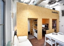 Siedziba poznańskiej pracowni modelina architekci mieści się w Starej Drukarni. Mimo, że zajmuje zaledwie 25 m.kw, architekci twierdzą, że to doskonałe miejsce pracy i wymiany myśli Pracowni Modelina w Poznaniu