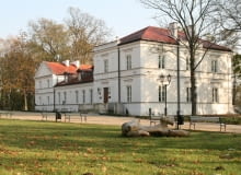 Pałac w Warce-Winiarach