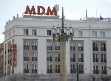 17.08.2018 Warszawa , Plac Konstytucji . Hotel MDM po remoncie elewacji . Fot. Maciek Jazwiecki / Agencja Gazeta SLOWA KLUCZOWE: manual elewacja remont plac konstytucji socrealizm hotel front budynek