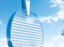 150 metrowy budynek przypominający rakietkę pingpongową 150 metrowy budynek przypominający rakietkę pingpongową
