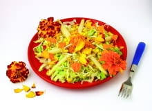 .Marigolds salad Tagetes hybr. Recipe available 5A3GCR4 Marigolds salad Tagetes hybr. Recipe available