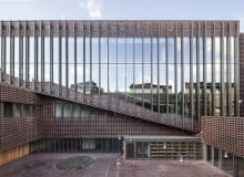 Wydział Radia i Telewizji im. K. Kieślowskiego Uniwersytetu Śląskiego. Proj. BAAS arquitectura, Grupa 5 Architekci i MAŁECCY biuro projektowe Wydział Radia i Telewizji im. K. Kieślowskiego Uniwersytetu Śląskiego. Proj. BAAS arquitectura, Grupa 5 Architekci i MAŁECCY biuro projektowe