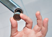 Jak usunąć rdzę? Usuwanie rdzy z metalowych elementów i nie tylko