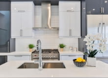 Pochłaniacz kuchenny – czym różni się od wyciągu? Pochłaniacz kuchenny – czym różni się od wyciągu?