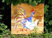 <B>Malowanie przez szablon jednobarwnych wzorów to zadanie dziecinnie proste. Co innego wielobarwne motywy - ich wykonanie jest znacznie bardziej skomplikowane, ale nie niemożliwe. Proszę tylko popatrzeć.</B> <BR />Technikę malowania przez szablon wielobarwnych wzorów pokazujemy na przykładzie wesołych, ludowych kogutków. 18.07.2003 WARSZWA - CZTERY KATY - MALOWANIE NA DREWNIE FOT. BRUNO FIDRYCH / AGENCJA GAZETA PUBLIKACJA CZTERY KATY NR 9 (144) - 9.2003 SLOWA KLUCZOWE: PLASTYKA ZDJĘCIE DO WKŁADKI: PUBLIKACJA CZTERY KATY NR 9 (144) - CZASOPISMA