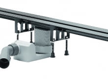 Advantix Vario/VIEGA | Odpływ liniowy, podłogowy | ruszty w kolorze stali nierdzewnej, białym i czarnym | przepustowość: od 0,4 do 0,8 l/s | wys. odpływu regulowana 95-150 mm, całkowita dł regulowana 300-1200 mm | możliwość dopasowania dł. poprzez przycięcie korpusu i rusztu. Cena: ok. 1478 zł (odpływ), od ok. 367 zł (ruszt), www.viega.pl