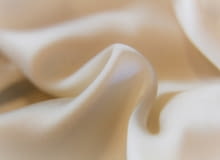 Wiskoza – właściwości i pielęgnacja materiału Wiskoza – właściwości i pielęgnacja materiału