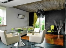 <B> Niegdyś malowane wyłącznie na biało, były neutralnym elementem w aranżacji pomieszczenia. Dziś sufity mogą być wykańczane różnymi efektownymi materiałami, stając się ważną dekoracją wnętrza. Pomagają też poprawić jego proporcje. </B><BR /> WNĘTRZA: surowa natura<BR /> Zamiast malować sufit, gospodarze zdecydowali się pozostawić żelbetową powierzchnię ze śladami szalunku. Pokryli ją tylko impregnatem. UWAGA ! PONOWNA PUBLIKACJA WYLACZNIE ZA ZGODA WLASCICIELI STEFANOW , DOM , WNETRZA , POKOJ , MEBLE STYLIZACJA AGATA WIRTEK FOT. DAMIAN OSAK PUBLIKACJA CZTERY KATY NR 11 (229) - 11 2010 PUBLIKACJA CZTERY KATY NR 2 (244) - 2 2012 SLOWA KLUCZOWE: WNETRZA ARCHITEKTURA POKOJ MEBEL ZDJĘCIE DO WKŁADKI: PUBLIKACJA CZTERY KATY NR 11 (229) - CZASOPISMA