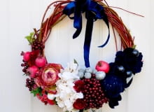 Niewiele potrzeba, by stworzyć efektowną świąteczną dekorację. Wystarczy wybrać się na spacer po lesie lub ogrodzie i ze znalezionych tam darów natury upleść własną kompozycję, wzbogacając ją o gotowe ozdoby ze sklepu. ZRÓB TO SAM. Wianek: jak go zrobić?