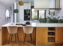 Nowoczesność przełamana elegancją: wymarzony dom z ogrodem Nowoczesność przełamana elegancją: wymarzony dom z ogrodem