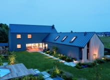 Szary dom w kolorach Szary dom w kolorach