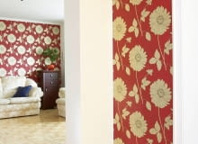 <B>Chwila nieuwagi i dekoracyjna tapeta zamiast zdobić wnętrze, razi brzydką skazą. Poznaj prostą metodę zatuszowania drobnych uszkodzeń bez wymiany całego pasa tapety.</B> <BR /> 16.05.2007 WARSZAWA WNETRZE SESJA TAPETA WE WNETRZU NA ZDJECIU NAPRAWA TAPETY STYLIZACJA JUSTYNA BURDOW-GOLOS , KRZYSZTOF RADZANOWSKI DLA CZASOPISMA CZTERY KATY FOT. ARKADIUSZ SCICHOCKI / AGENCJA GAZETA PUBLIKACJA CZTERY KATY NR 8 (190) - 8 2007 PUBLIKACJA CZTERY KATY NR 8 (250) - 8 2012 + DODATEK SCIANY PIEKNIE OZDOBIONE SLOWA KLUCZOWE: WNETRZA KONSERWACJA - RENOWACJA ZDJĘCIE DO WKŁADKI: PUBLIKACJA CZTERY KATY NR 8 (190) - CZASOPISMA