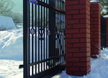 Przed zimą warto zrobić przegląd bramy wjazdowej i jej otoczenia bramy wjazdowe, brama wjazdowa