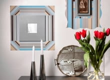 <B>Tapeta znakomicie sprawdza się jako rama obrazu, zdjęcia czy lustra. Im będzie bardziej okazała, tym lepiej spełni swą dekoracyjną rolę. Pamiętajmy tylko, aby jej wzór dobrze komponował się z innymi motywami we wnętrzu.</B> <BR />Ramkę z tapety przyklejamy bezpośrednio do ściany. Dalej pokazujemy, jak to zrobić. 27.03.2009 WNETRZE , DEKORACJA , WYKORZYSTANIE TAPETY W DEKORACJACH MIESZKANIA STYLIZACJA KINGA KOLARY - SKOMRO FOT. RADOSLAW WOJNAR PUBLIKACJA CZTERY KATY NR 8 (214) - 8 2009 SLOWA KLUCZOWE: WNETRZE DEKORACJA ZDJĘCIE DO WKŁADKI: PUBLIKACJA CZTERY KATY NR 8 (214) - CZASOPISMA