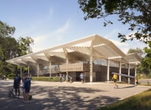 Przystań rzeką Harlem w Nowym Jorku. Proj. Foster + Partners