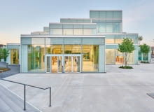 Nowy budynek Uniwersytetu St. Gallen w Szwajcarii projektu Sou Fujimoto Architects.