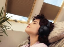 Kupując roletę do okna dachowego wybierzmy produkt oryginalny, od tego samego producenta u którego kupiliśmy okno dachowe. Montując dodatek tej samej marki nie stracimy gwarancji na okno dachowe.