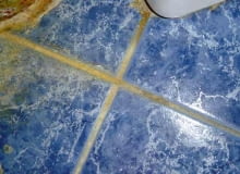 Nawet mocno zabrudzone spoiny można odczyścić.