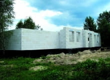 Do wykonania nadproży i wieńców w ścianach jednowarstwowych trzeba stosować droższe elementy systemowe budowa domu, ściany z betonu komórkowego, dom z betonu komórkowego, beton komórkowy