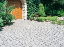 Betonowa kostka może imitować antyczny bruk kostka betonowa