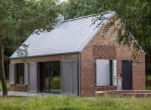 Nagroda Poland Urban Awards 2023. 1 miejsce w kategorii "Architektura mieszkaniowa" zdobył Dom Las na Kaszubach, zaprojektowany przez studio ọnụ.