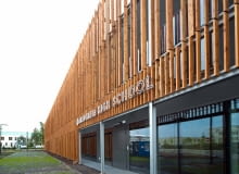 Akademeia High School przy ulicy Ledóchowskiej w Miasteczku Wilanów, projekt: medusa group Akademeia High School przy ulicy Ledóchowskiej w Miasteczku Wilanów, projekt: medusa group