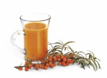 Kwaskowaty sok z rokitnika zmieszany z nektarem pomarańczowym daje odżywczy napój o ciekawym smaku Kwaskowaty sok z rokitnika zmieszany z nektarem pomarańczowym daje odżywczy napój o ciekawym smaku