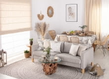 Stolik kawowy Timur jest na tyle dekoracyjny, że najlepiej zestawić go z prostą, minimalistyczną sofą – to on jest tu gwiazdą. Stolik kawowy Timur jest na tyle dekoracyjny, że najlepiej zestawić go z prostą, minimalistyczną sofą – to on jest tu gwiazdą.