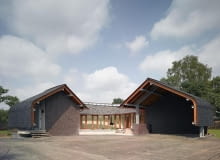 Dom jednorodzinny w kształcie pączka projketu pracowni De Architekten Cie powstał w Holandii nietypowe, holandia, dom jednorodzinny